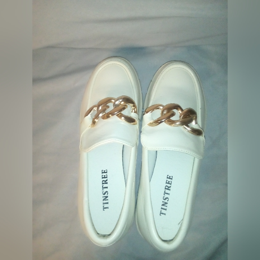 Tinstree White Dress Shoes with Gold Chain